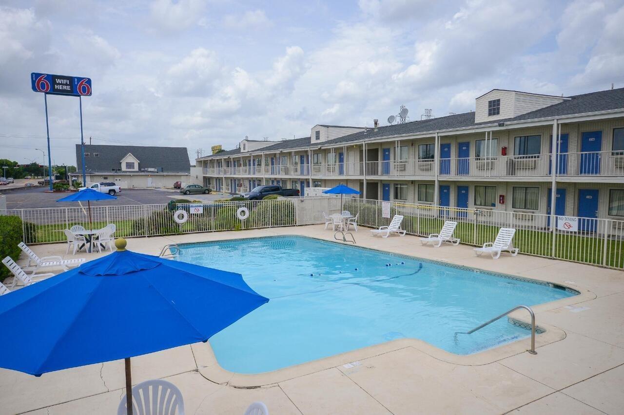Motel 6-Webster, Tx - Houston - Nasa Lake المظهر الخارجي الصورة