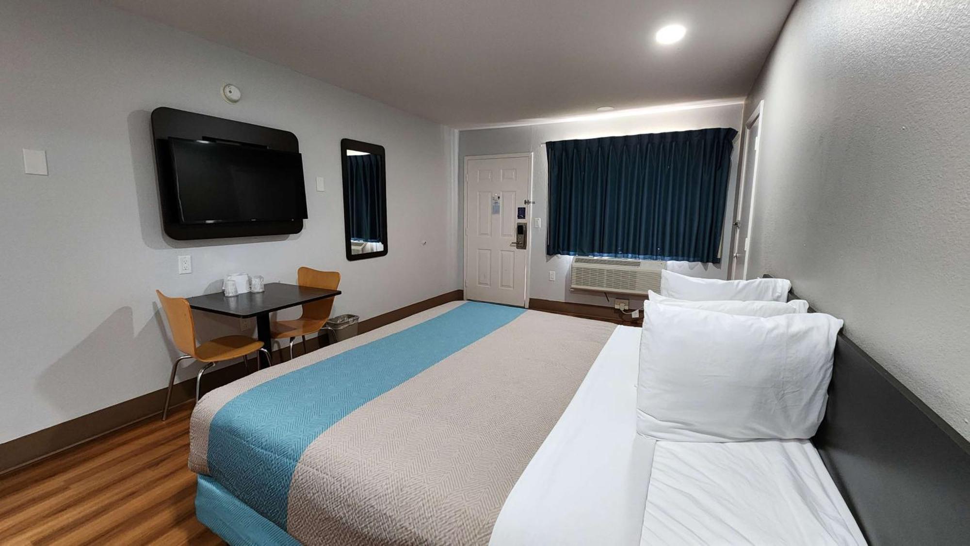 Motel 6-Webster, Tx - Houston - Nasa Lake المظهر الخارجي الصورة