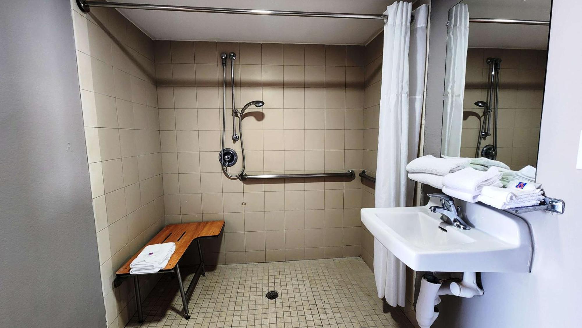 Motel 6-Webster, Tx - Houston - Nasa Lake المظهر الخارجي الصورة